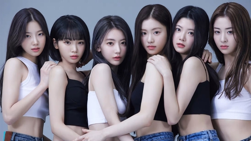 Khi các 'em gái' của BTS lập kỷ lục