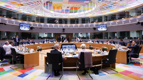 Đằng sau 'Giấc mơ châu Âu'