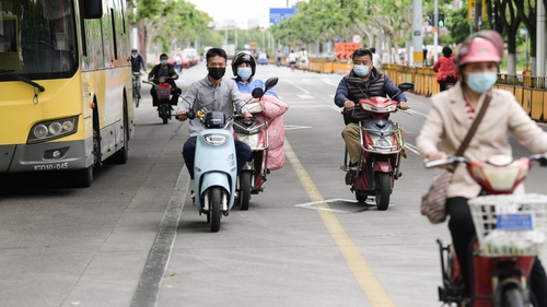 Trung Quốc: Thành phố Thượng Hải phát cảnh báo đỏ về nhiệt độ cao