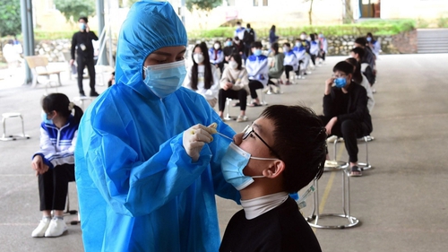 Ngày 19/8: Có gần 3.000 ca Covid-19 mới; 6.975 bệnh nhân khỏi