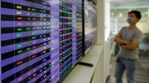 Cổ phiếu ngân hàng đồng loạt 'dậy sóng'