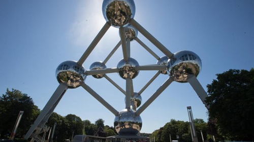 Tượng đài Atomium ở Bỉ thu hút lượng khách kỷ lục