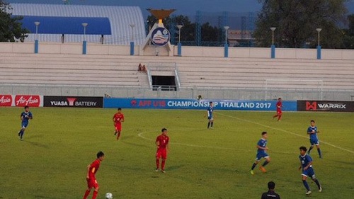 U15 Việt Nam đè bẹp Philippines, giành ngôi đầu bảng giải U15 ĐNA 2017