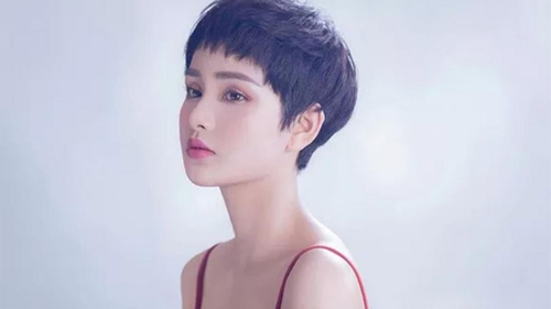 Hiền Hồ tái xuất làng nhạc sau scandal 'anh em nương tựa'?