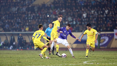 Bóng đá Việt Nam nhìn từ hành động 'quay xe'