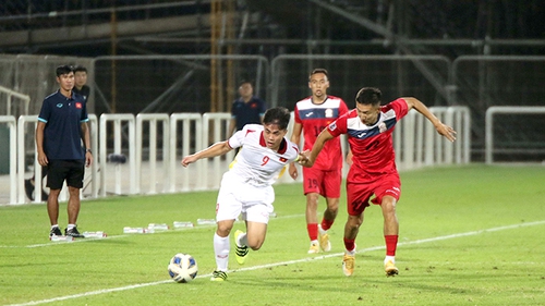 U23 Việt Nam dưới cái bóng đàn anh