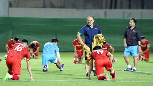 HLV Park Hang Seo tung 'hỏa mù'