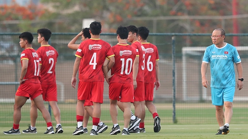 HLV Hoàng Văn Phúc: 'Tuyển Việt Nam tận dụng cơ hội để nâng tầm'