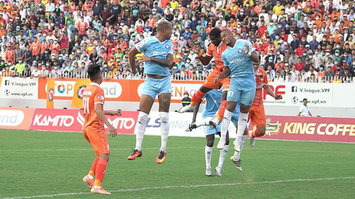 'Chuyến tàu' V-League