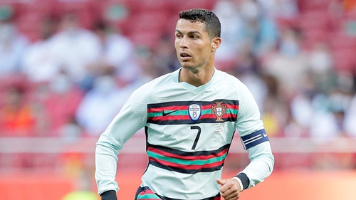 Điệu nhảy EURO cuối cùng của Ronaldo