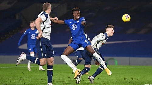 Trực tiếp bóng đá Tottenham vs Chelsea: Đạp lên nhau vì vé Champions League