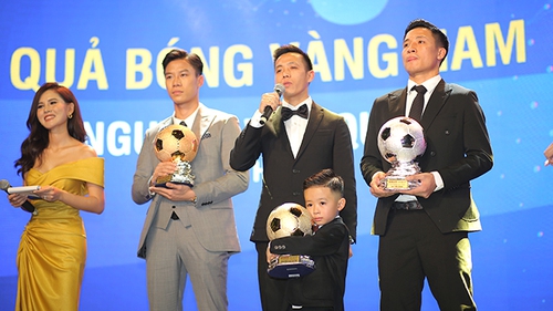 Văn Quyết xứng đáng giành Quả bóng Vàng Việt Nam