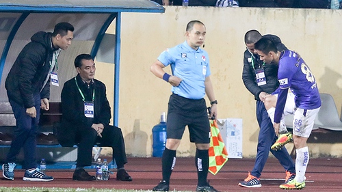 Hùng Dũng bỏ ngỏ cơ hội gặp B.Bình Dương