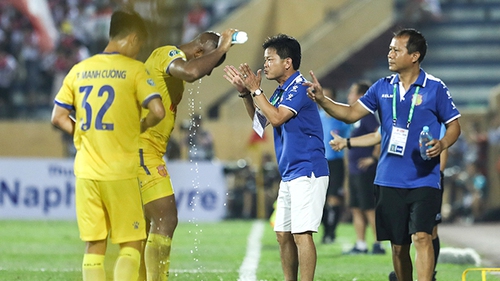 Giám đốc kỹ thuật: Chức danh kỳ lạ của bóng đá Việt Nam