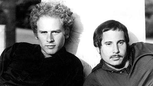 'Scarborough Fair': Chuyện tình 'lá diêu bông' hay 'đồi sim tím'?