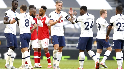 Đánh bại Arsenal chẳng khiến Tottenham hạnh phúc