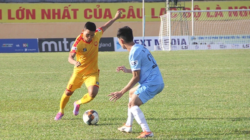 HLV Thành Công nhận hết trách nhiệm khi Thanh Hóa thua trắng Đà Nẵng