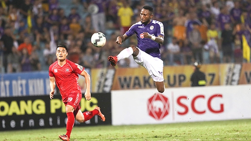 Hà Nội FC gian nan bảo vệ ngôi vương