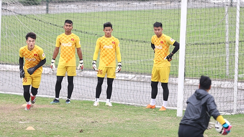 Thủ môn Bùi Tiến Dũng có thể dự bị ở SEA Games 2019