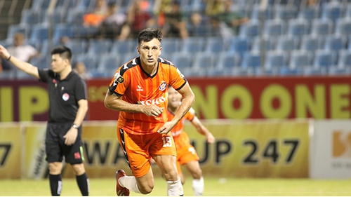 Đỗ Merlo tỏa sáng thì SHB Đà Nẵng lại thắng