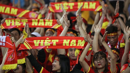 Chuyện lạ bóng đá Việt Nam: Đừng để mất niềm tin!