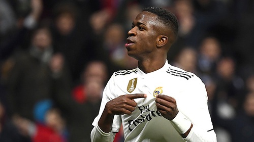 Vinicius Jr: Mang Messi tới cho tôi