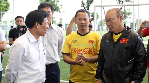 HLV Park Hang Seo tại AFF Cup: Bây giờ mới là thử thách!
