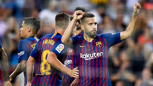 Jordi Alba đang là vấn đề của Barca