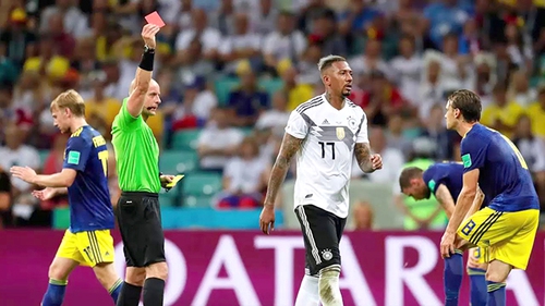 Những thống kê GIẬT MÌNH về thẻ phạt tại World Cup 2018 vì VAR