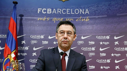 Vấn đề của Barcelona: Bartomeu lại bán đứng La Masia