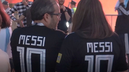 Ký sự World Cup: Những 'ngón tay thối' của CĐV Argentina