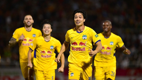 Bóng lăn tuần qua: Cuộc chơi giờ mới bắt đầu