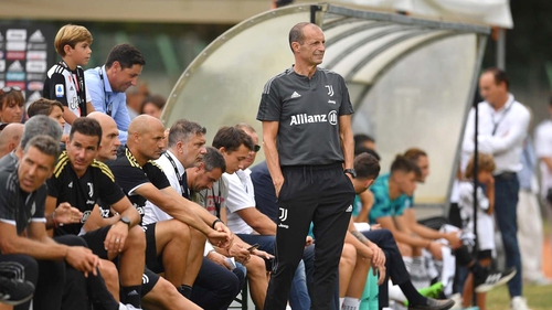 Juventus: 'Hoang mang style' ở thành Turin