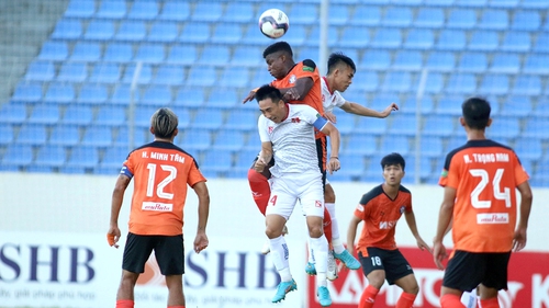 V-League 2022: Tướng Hùng bạc đầu cùng SHB Đà Nẵng