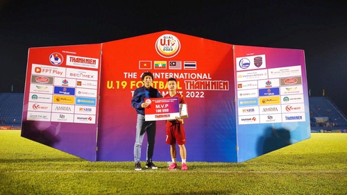 HLV Park Hang Seo vi hành