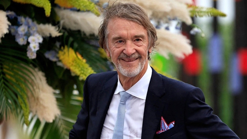 Sir Jim Ratcliffe: Tỷ phú muốn mua MU, là ai?