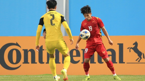 HLV Lê Quốc Vượng: 'U23 Việt Nam như món ăn mang hương vị mới'