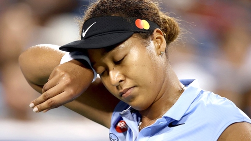 Osaka rút lui khỏi Wimbledon vì chấn thương
