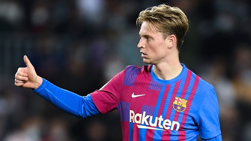 Frenkie de Jong: Món ăn dở trên bàn tiệc Barca