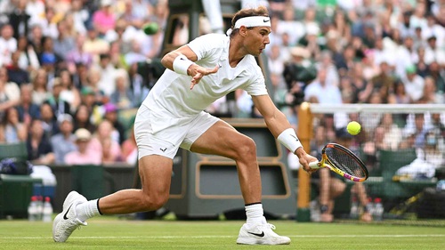 Nadal rộng cửa số 1 ATP vào cuối năm