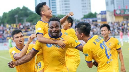 Dư âm vòng 7 Night Wolf V-League 1-2022: Tách tốp!