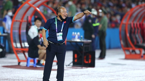 360 phút 'kỳ lạ' của thầy trò HLV Park Hang Seo