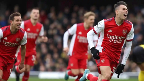 Arsenal: Top 4, rất gần và rất xa