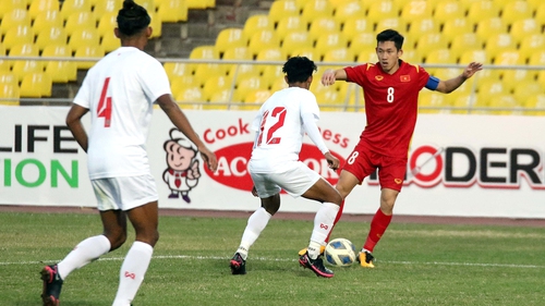 HLV Park Hang Seo triệu tập bổ sung 2 cầu thủ