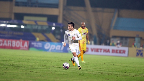 CĐV buồn, vui khi Quang Hải rời Hà Nội FC
