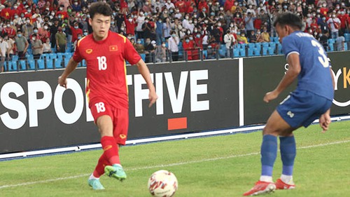 Nghĩ từ chiếc Cúp vàng đầu năm