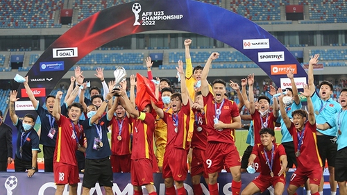 Nhà báo Nguyễn Lưu: 'Bóng đá Việt Nam trong chu kỳ phát triển mạnh mẽ'