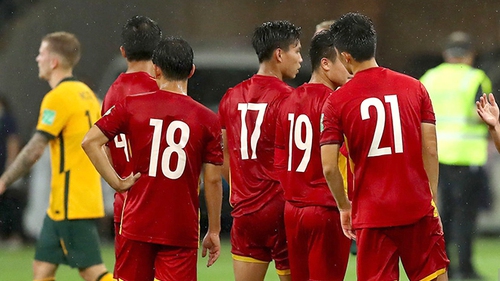 Người quan sát: Qua Tết, ta tính chuyện năm sau