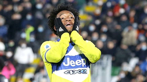 Góc Anh Ngọc: Vì một cuộc đua Scudetto nghẹt thở nhất