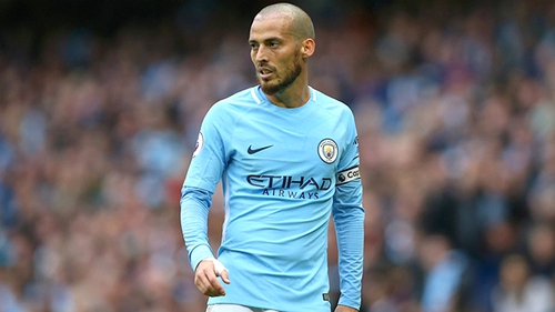 Từ David Silva tới Iniesta... nhiều cầu thủ dám nghỉ thi đấu để giành giật sự sống cho con